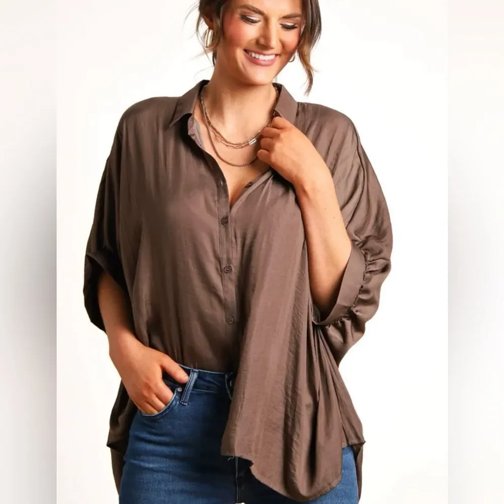 MOD on Trend, A Fresh look Oversized, satin button down blouse,color cocoa, sz S